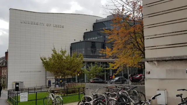 มหาวิทยาลัยลีดส์