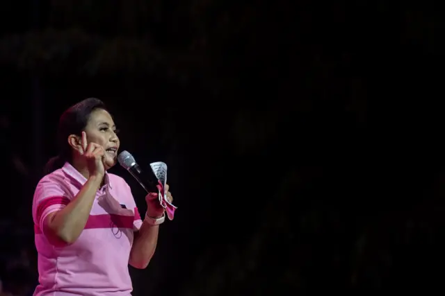 เลนี โรเบรโด