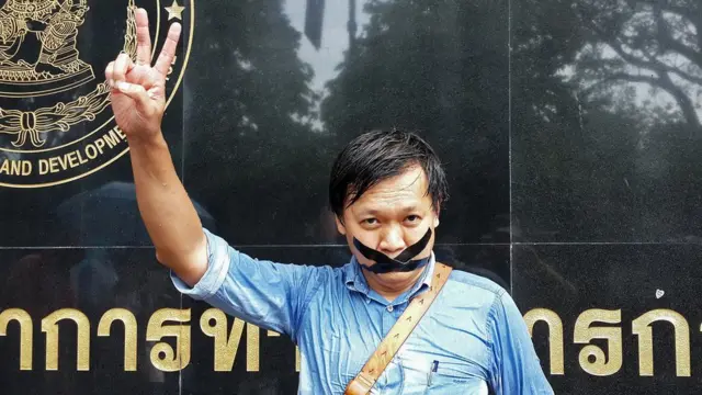 ฮิวแมนไรท์วอทช์ และคณะกรรมการคุ้มครองสื่อมวลชน (ซีพีเจ) ออกแถลงการณ์เรียกร้องให้ทางการไทยถอนข้อหานายประวิตรในทันที