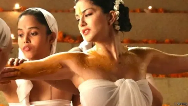 सनी लियोनी