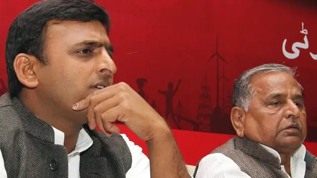 मुलायम और अखिलेश
