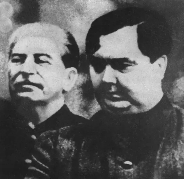 स्टॅलिनसोबत मेलेन्कोव्ह