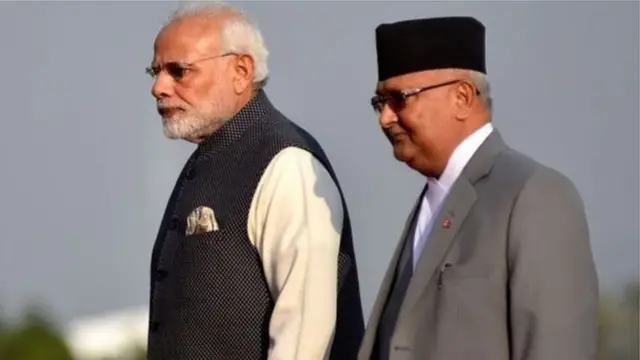 નરેન્દ્ર મોદી અને કે. પી. શર્મા ઓલી