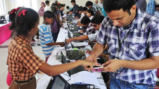 ਆਧਾਰ, ਸੁਪਰੀਮ ਕੋਰਟ