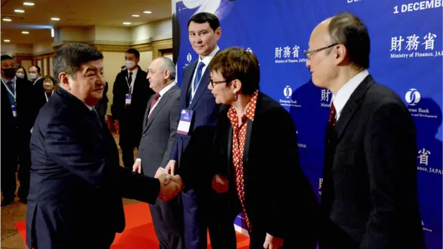 Жапаров Жапонияда жолугушууларды өткөрдү