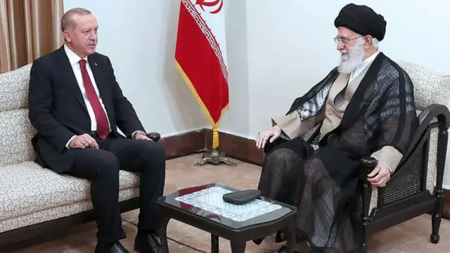 رهبر ایران در دیدار با رئیس جمهور ترکیه گفته آمریکا تلاش در جدا کردن کشورهای اسلامی دارد.