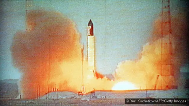 luar angkasa, astronaut, ISS, mars, bulan