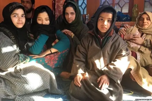 باسط کی بہنیں اور بھائی