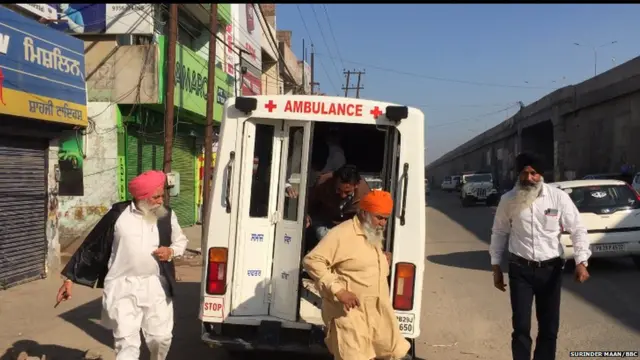 ਗੁਰਸੇਵਕ ਦੀ ਟੀਮ ਐਂਬੂਲੈਂਸ ਨਾਲ