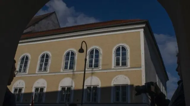 ப்ரனவ் ஆம் இன் என்ற நகரில் உள்ள ஹிட்லரின் வீடு