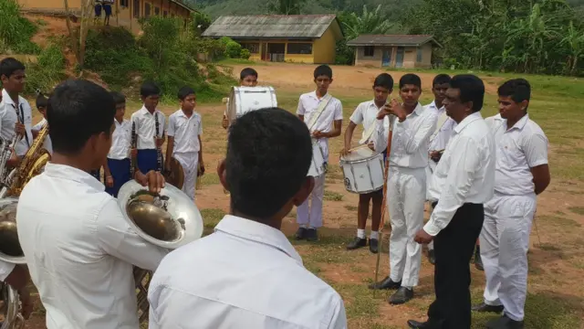 අන්ධ ගුරුතුමා