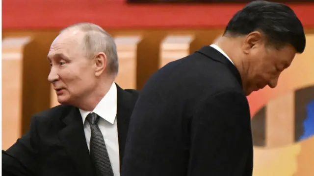 普京再次当选後首选到中国访问，2023年3月习近平开展第三个任期也是首先到俄罗斯访问。