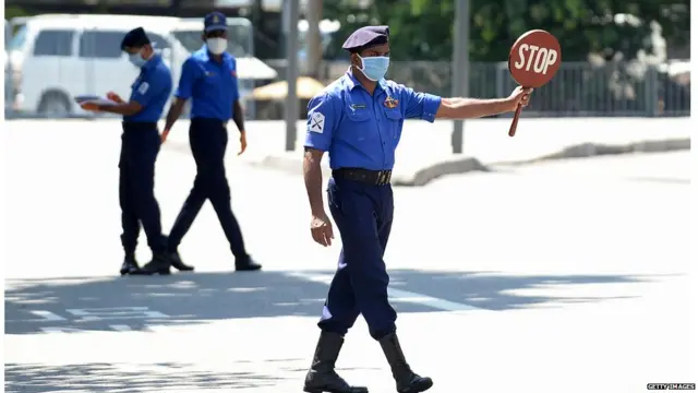 වසංගත පාලනයට හමුදාව යෙදවීම