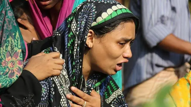 ভূমিধসে স্বজন হারিয়ে শোকে স্তব্ধ অনেক পরিবার