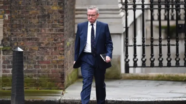 Michael Gove, canciller del ducado de Lancastre, justificó la ausencia del Boris Johson: "La mayoría de las reuniones Cobra no cuentan con la presencia del primer ministro".