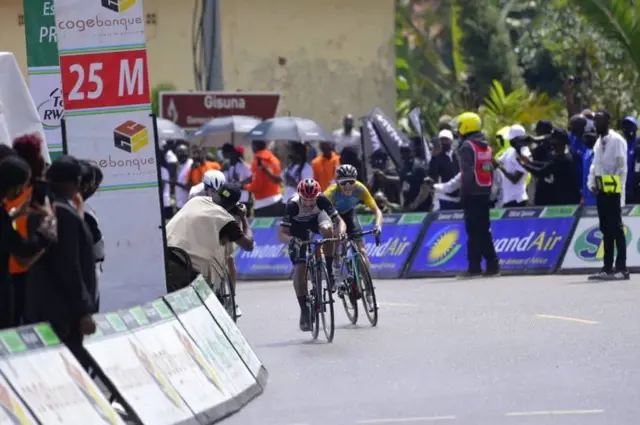 Hafi y'umurongo Boileau ashyiditse na Quintero n'abandi inyuma yabo