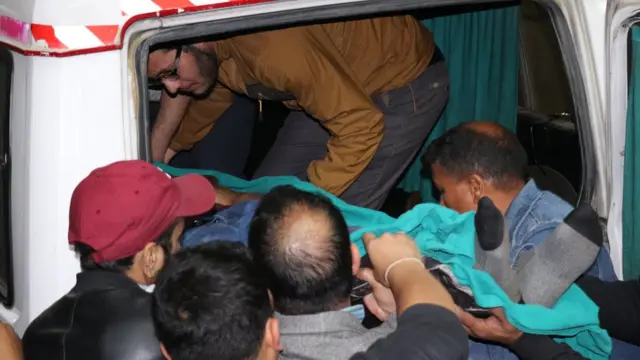 ढाकाबाट आएको विमान दुर्घटनाग्रस्त