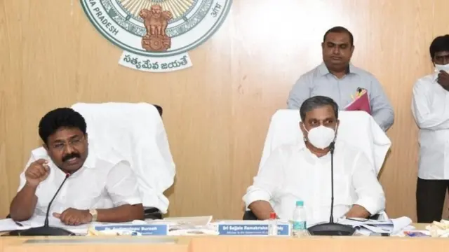 ఏపీ విద్యాశాఖమంత్రి ఆదిమూలపు సురేశ్