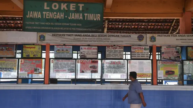 virus corona, terminal bus, larangan mudik