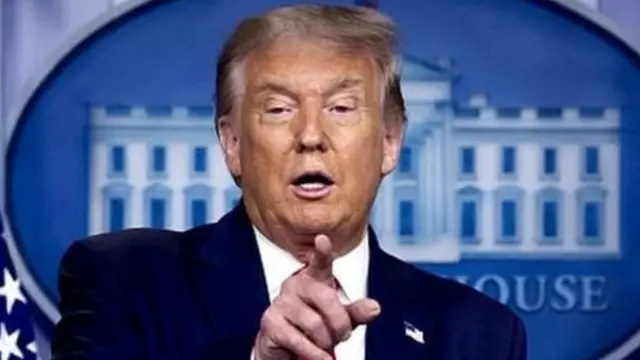 डोनल्ड ट्रंप