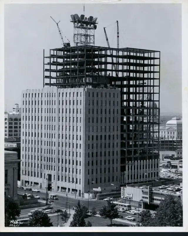 Construção de um edifício adicional
