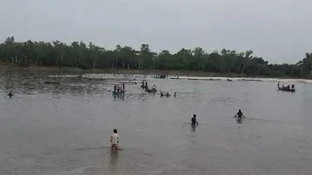 করতোয়া নদীতে চলছে উদ্ধার অভিযান