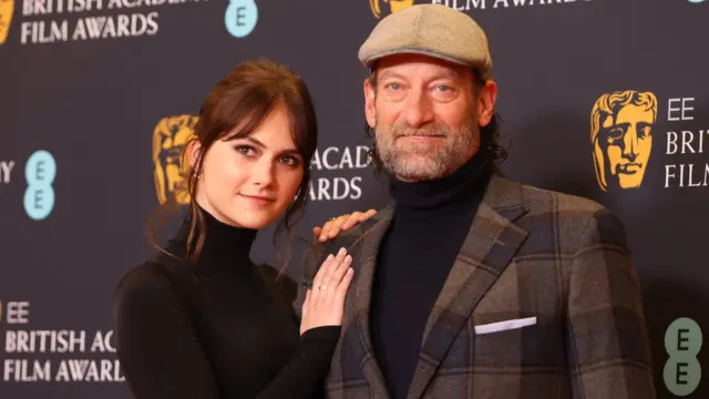 Emilia Jones y Troy Kotsur