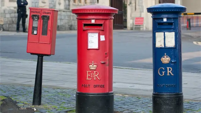 पोस्टाच्या पेट्या