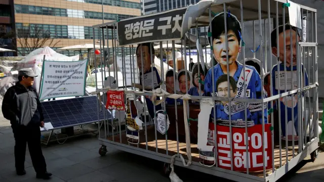 Park Geun-hye, Korea Selatan, Seoul