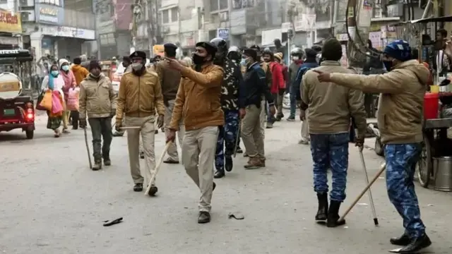 बिहार, यूपी में छात्रों का उग्र प्रदर्शन