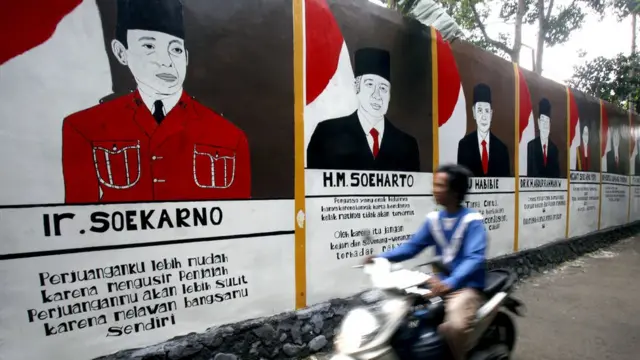 Monas didirikan oleh Sukarno pada 17 Agustus 1966