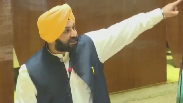 ਹਰਜੋਤ ਸਿੰਘ ਬੈਂਸ ਨੇ ਮਾਈਨਿੰਗ ਦੇ ਮੁੱਦੇ 'ਤੇ ਵੀ ਵਿਰੋਧੀ ਧਿਰ ਨੂੰ ਘੇਰਿਆ।