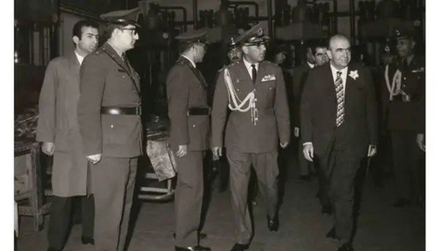 امیرعباس هویدا و ارتشبد طوفانیان