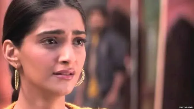 ਸੋਨਮ ਕਪੂਰ ਨੇ ਹਾਲ ਹੀ ਵਿੱਚ ਇੱਕ ਮੋਗਾ ਦੀ ਸਮਲਿੰਗੀ ਕੁੜੀ ਦਾ ਕਿਰਦਾਰ ਅਦਾ ਕੀਤਾ ਹੈ