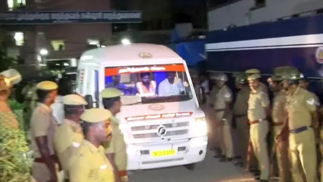 இருவரின் உடல்கள் ஒப்படைப்பு