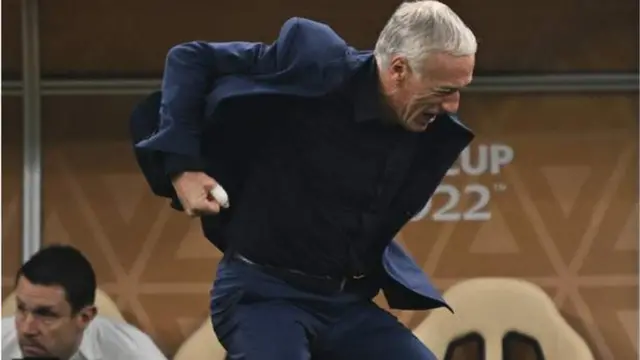 مدرب المنتخب الفرنسي