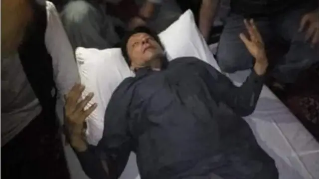 இம்ரான் கான்