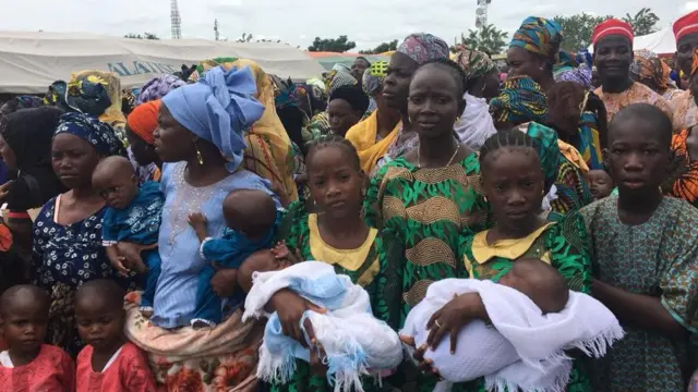 Awọn ibeji ni Igbo Ọra