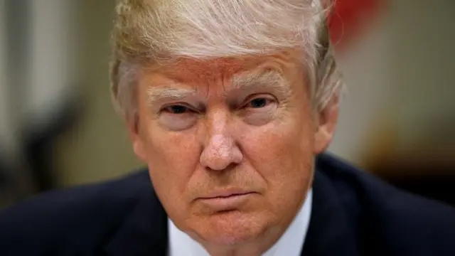 ما الأشياء التي يتعين عليك تجنبها في غداء العمل؟