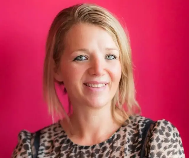 Autorka Klover Straud piše o iskustvu žene iz Generacije iks u četrdesetim