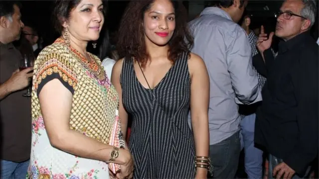 نینا اپنی بٹی مشابا کے ساتھ