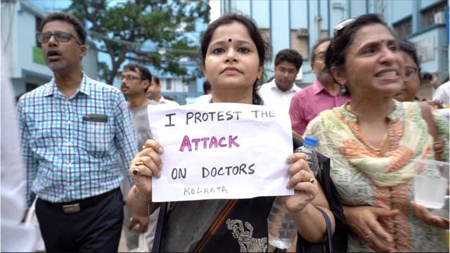 कोलकाता में डॉक्टरों की हड़ताल