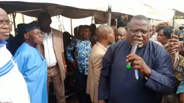 Oloye Olusegun Obasanjo laarin eeyan