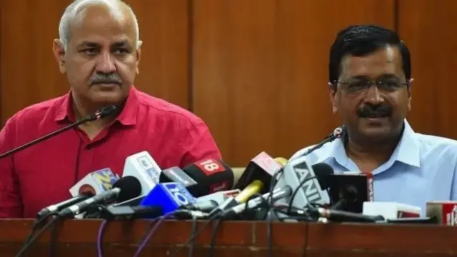 ਮਨੀਸ਼ ਸਿਸੋਦੀਆ ਅਤੇ ਅਰਵਿੰਦ ਕੇਜਰੀਵਾਲ