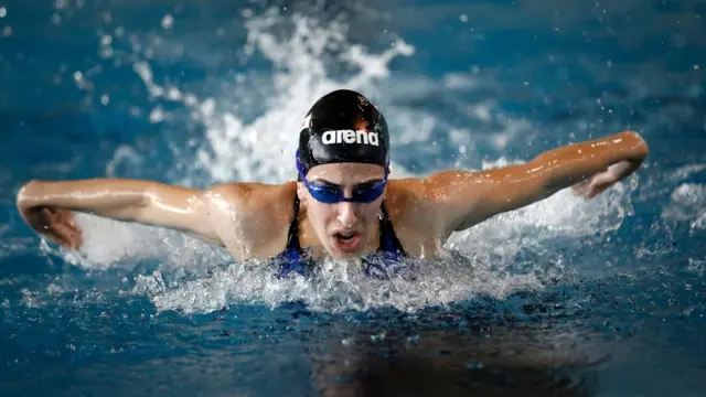 Nadadora entrenándose para Río