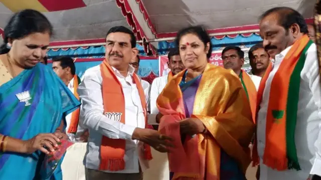 కేంద్ర మాజీ మంత్రి పురంధేశ్వరి