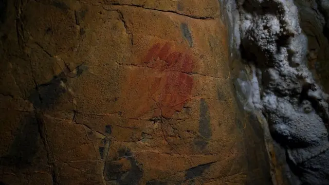 неандертальці