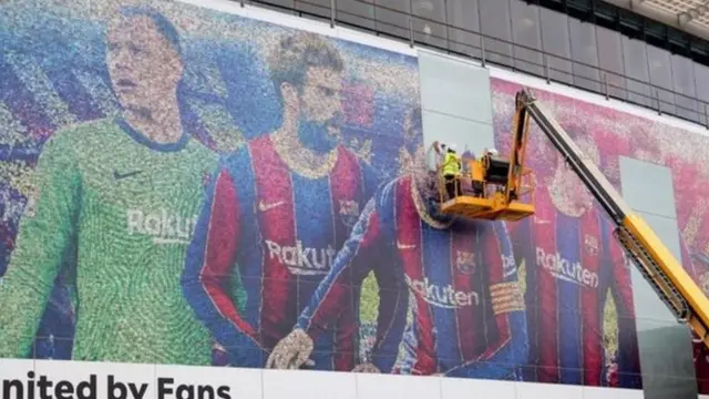Ana cire hotunan Lionel Messi a Nou Camp