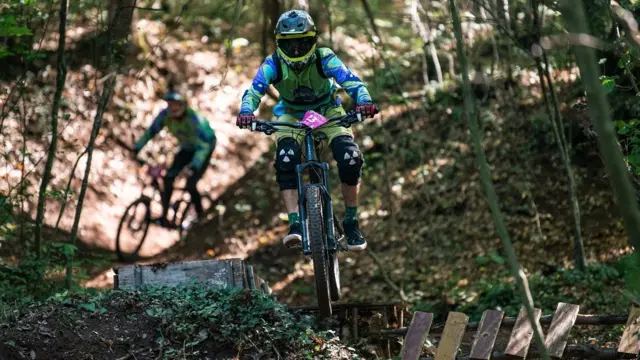 Šumska staza je kopana tri godine, a koristi i delove slivnica, korita koja se u proleće pune vodom od otapajućeg snega