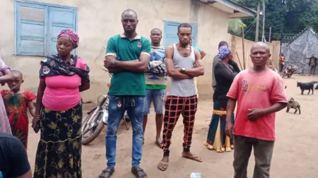 Ndí bíara iti ezinaụlọ ahụ aka